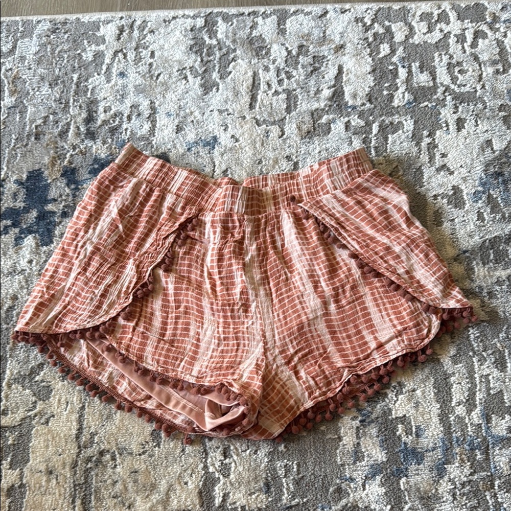 Chic High Waist Plaid Shorts with Pom-Pom Trim